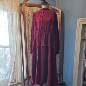 Elegant Long Sleeve Burgundy Dress